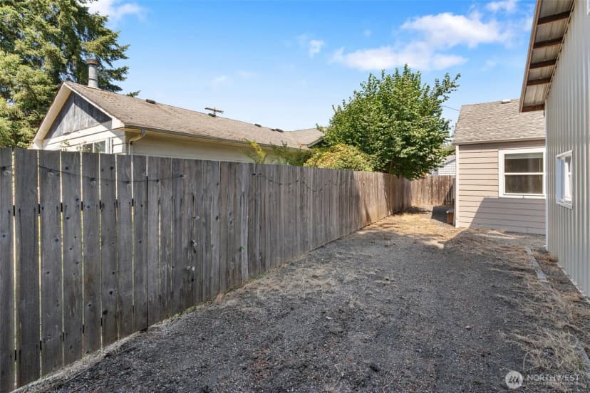 Property photo for 451 N 4th Street, Toledo photo 33