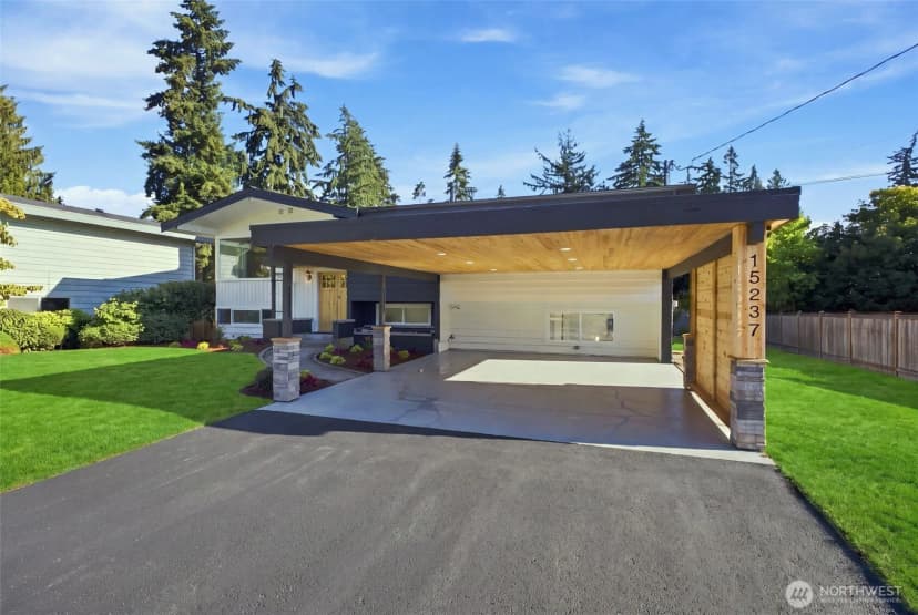 Property photo for 15237 Ne 3rd Street, Bellevue photo 5
