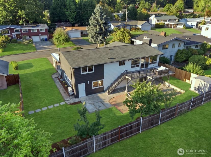 Property photo for 15237 Ne 3rd Street, Bellevue photo 38