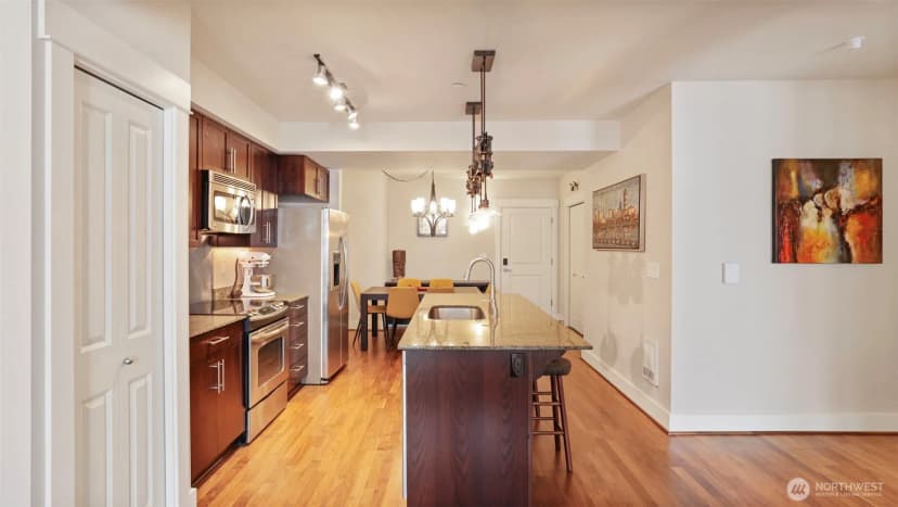 Property photo for 699 John Street #513, Seattle photo 8