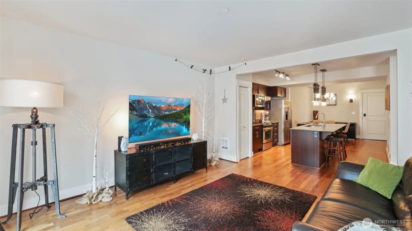 Property photo for 699 John Street #513, Seattle photo 10