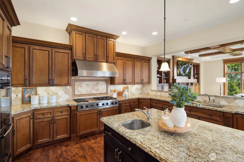 Property photo for 522 Timber Creek Drive Nw, Issaquah photo 6