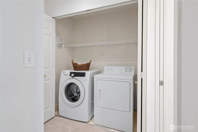 Property photo for 3648 Francis Avenue N #d, Seattle photo 22