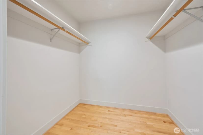 Property photo for 3648 Francis Avenue N #d, Seattle photo 17