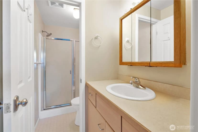 Property photo for 718 C Street, Blaine photo 18