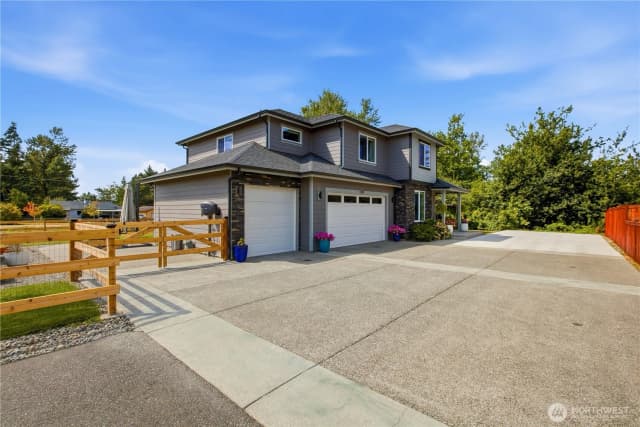 Property photo for 1347 Malatesta Circle, Enumclaw photo 2