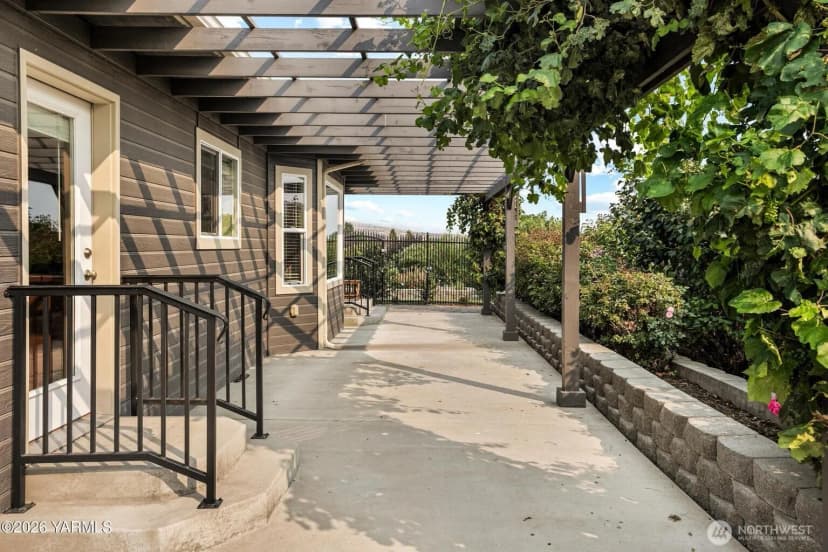 Property photo for 11601 Marble Court, Yakima photo 27