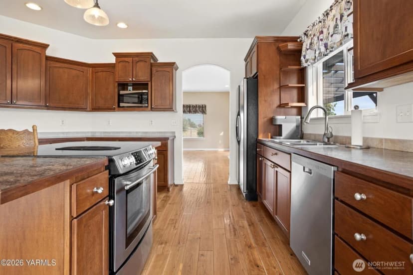Property photo for 11601 Marble Court, Yakima photo 10