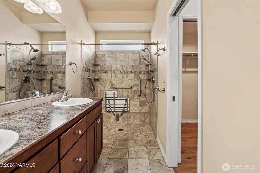 Property photo for 11601 Marble Court, Yakima photo 18
