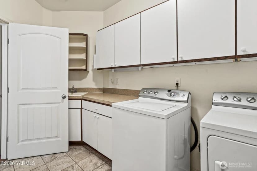 Property photo for 11601 Marble Court, Yakima photo 26