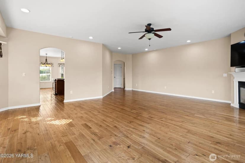 Property photo for 11601 Marble Court, Yakima photo 4