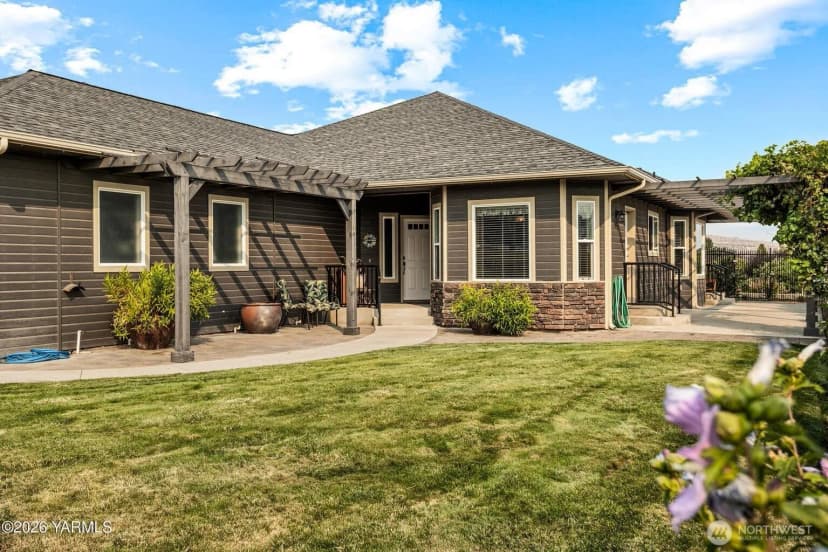 Property photo for 11601 Marble Court, Yakima photo 2