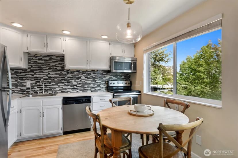 Property photo for 610 Aloha Street #302, Seattle photo 10