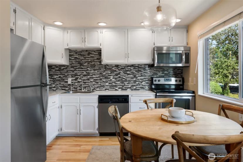 Property photo for 610 Aloha Street #302, Seattle photo 12