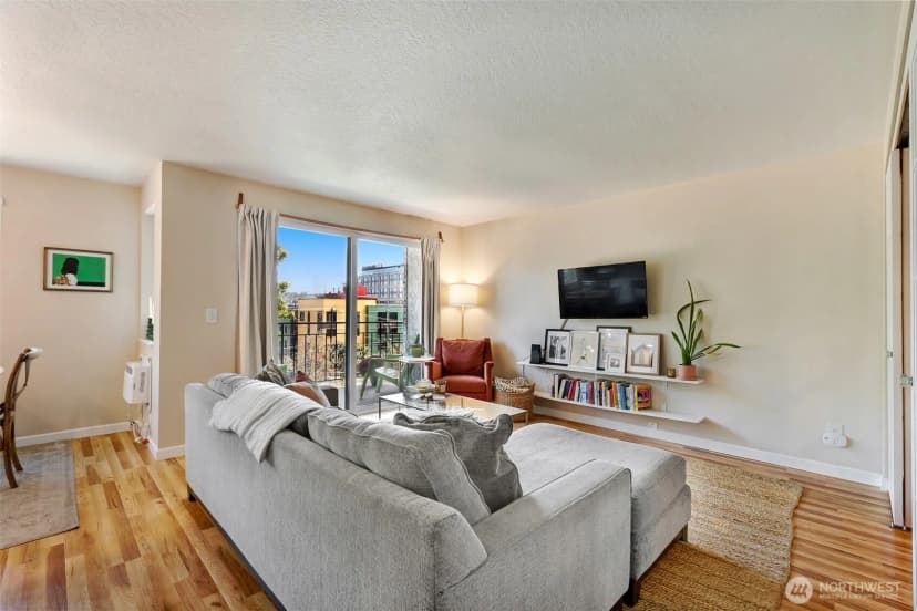 Property photo for 610 Aloha Street #302, Seattle photo 5