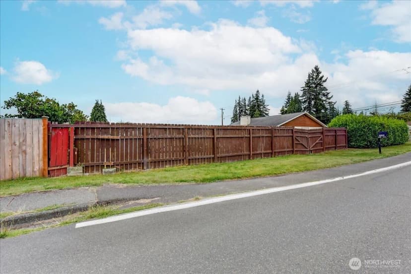 Property photo for 9125 48th Drive Ne, Marysville photo 23