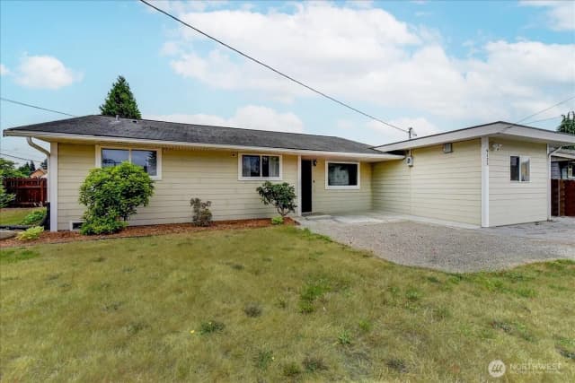 Property photo for 9125 48th Drive Ne, Marysville