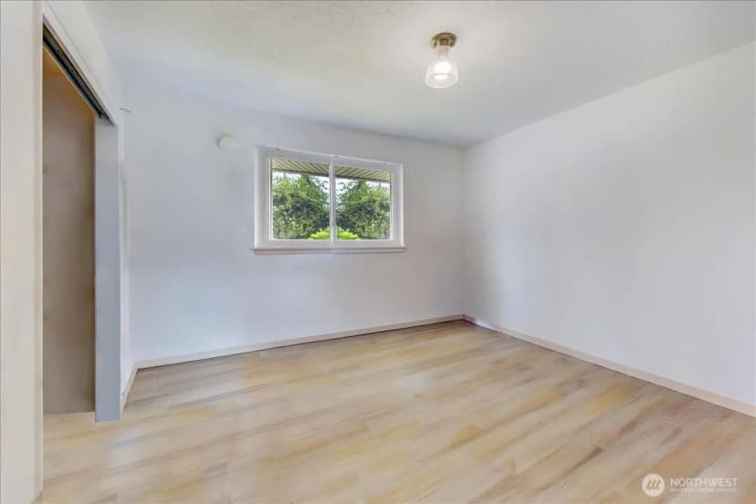 Property photo for 9125 48th Drive Ne, Marysville photo 15