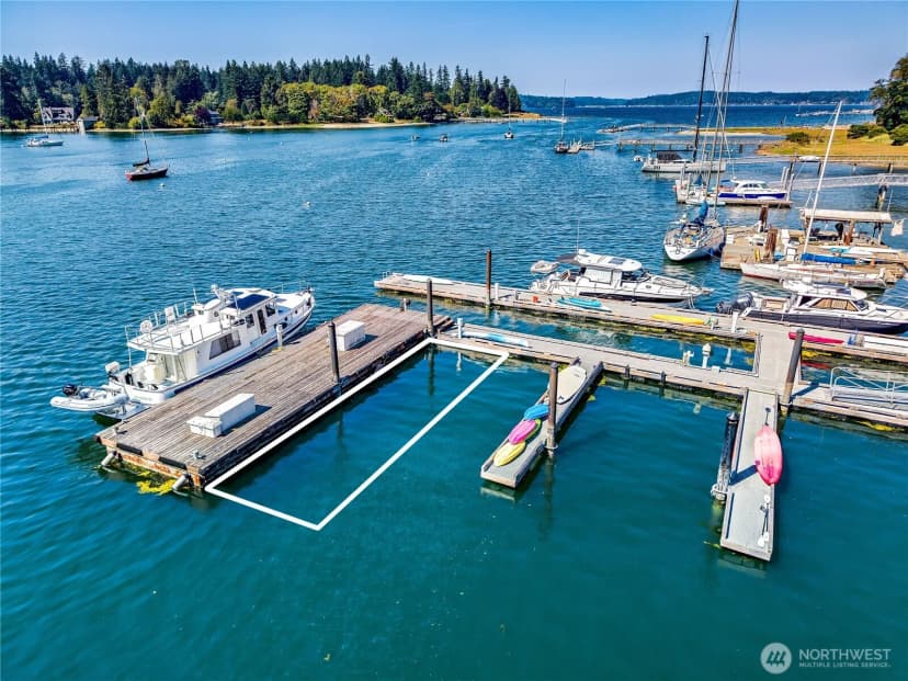 Property photo for 9223 Allens Cove Lane Ne, Bainbridge Island photo 32