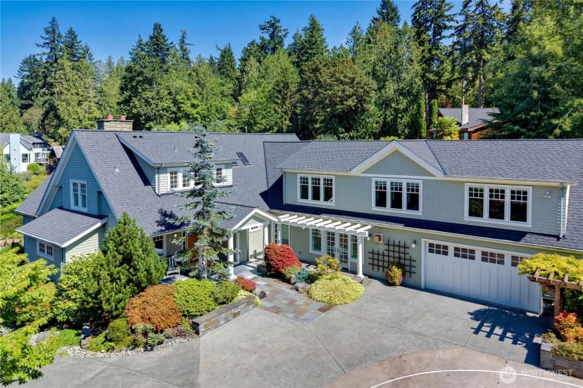 Property photo for 9223 Allens Cove Lane Ne, Bainbridge Island photo 2
