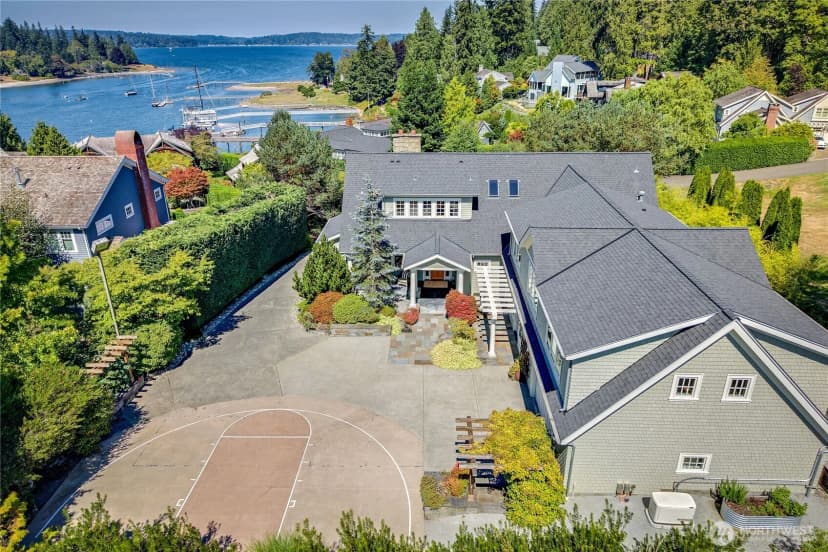Property photo for 9223 Allens Cove Lane Ne, Bainbridge Island photo 3