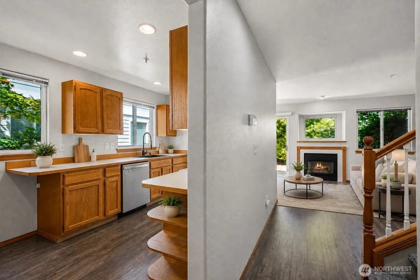 Property photo for 625 101st Place Se #a, Everett photo 6