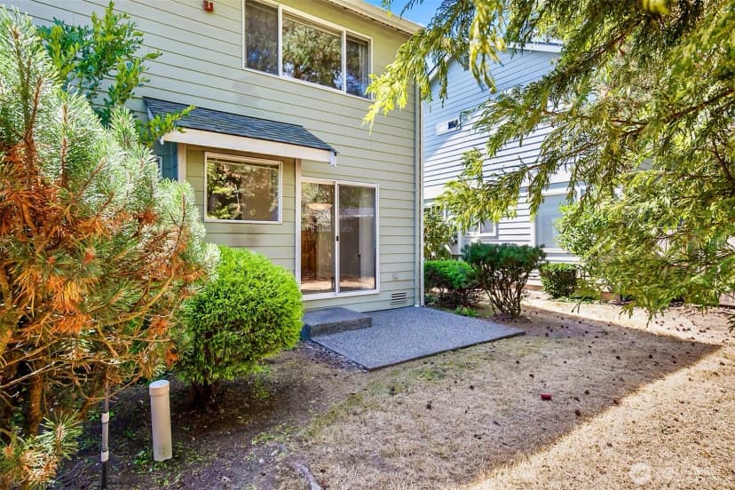 Property photo for 625 101st Place Se #a, Everett photo 24