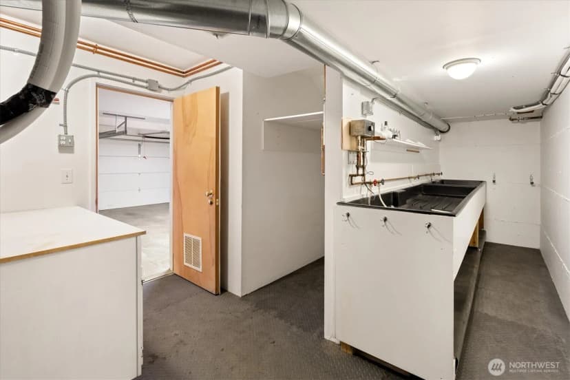 Property photo for 101 Nw 58th Street #12, Seattle photo 32