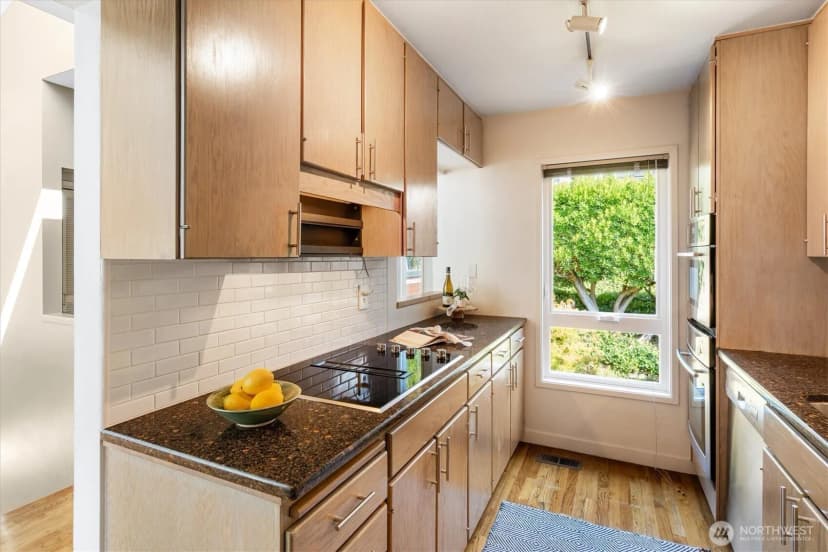 Property photo for 101 Nw 58th Street #12, Seattle photo 19