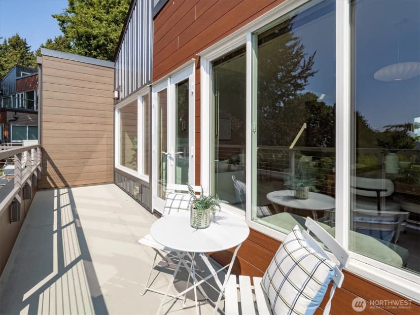 Property photo for 101 Nw 58th Street #12, Seattle photo 13