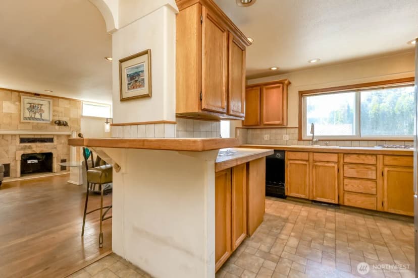 Property photo for 24925 20th Avenue S, Des Moines photo 14