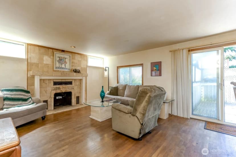 Property photo for 24925 20th Avenue S, Des Moines photo 6