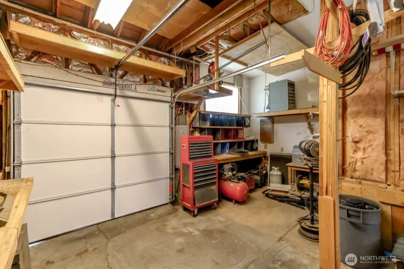 Property photo for 24925 20th Avenue S, Des Moines photo 28
