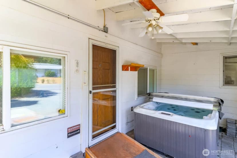Property photo for 24925 20th Avenue S, Des Moines photo 33