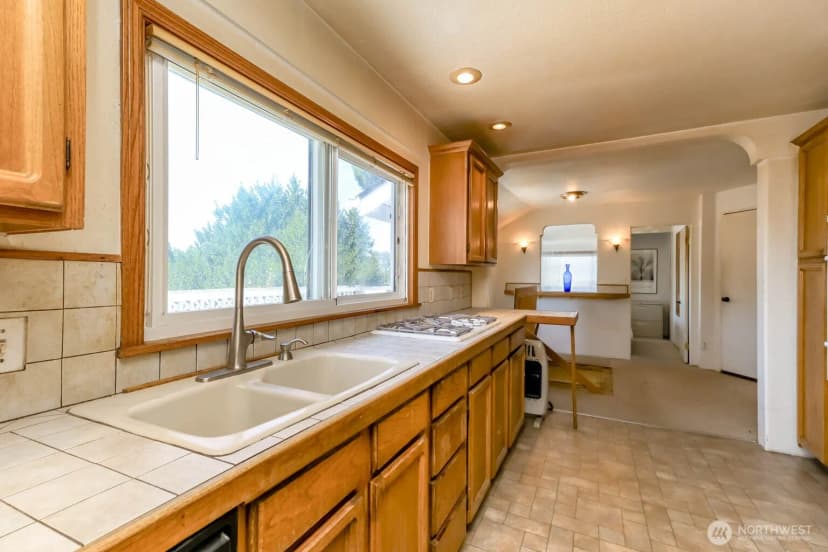 Property photo for 24925 20th Avenue S, Des Moines photo 16