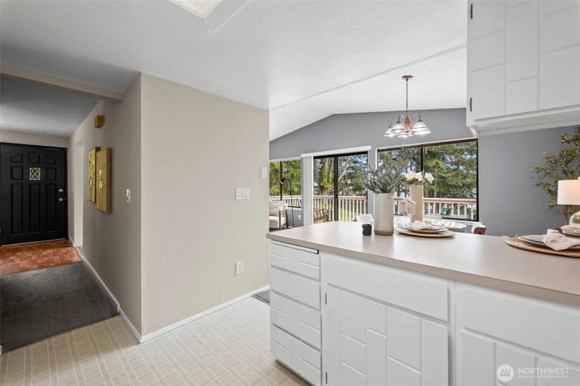 Property photo for 296 298 North Shore Boulevard, Fox Island photo 13