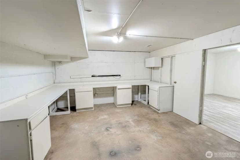 Property photo for 296 298 North Shore Boulevard, Fox Island photo 27