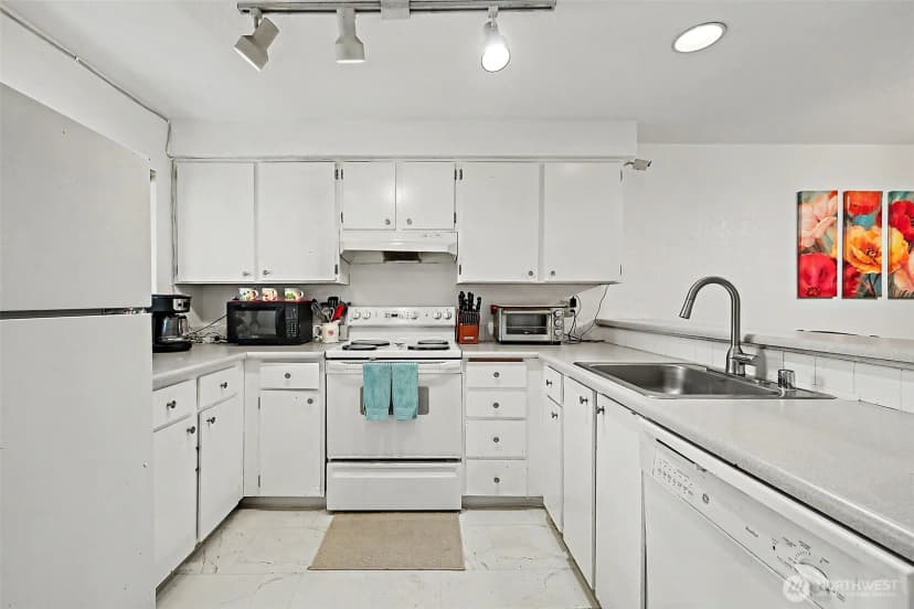 Property photo for 25120 98th Place S #a208, Kent photo 6