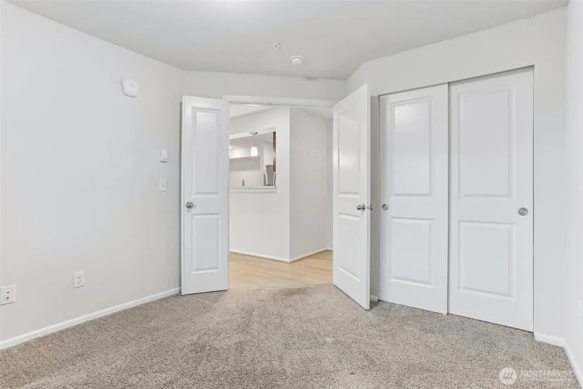 Property photo for 921 Westridge Way Ne #304, Issaquah photo 20