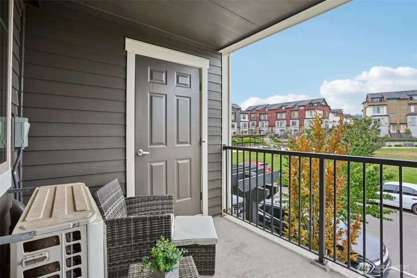 Property photo for 921 Westridge Way Ne #304, Issaquah photo 28