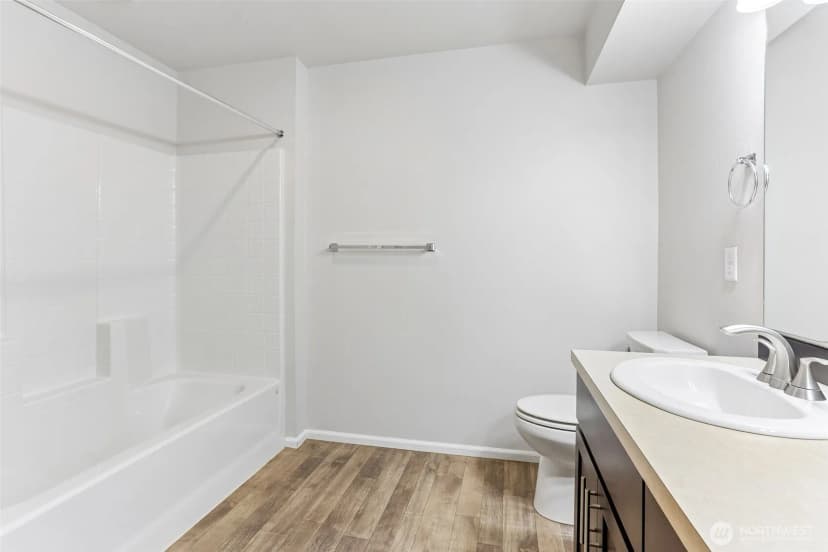 Property photo for 921 Westridge Way Ne #304, Issaquah photo 26