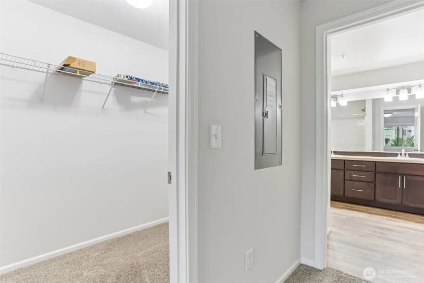 Property photo for 921 Westridge Way Ne #304, Issaquah photo 24