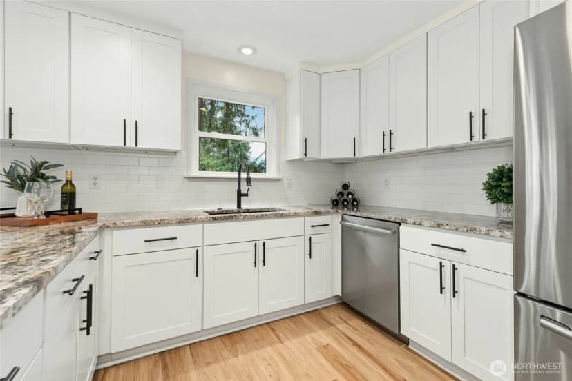 Property photo for 1115 Wildwood Boulevard Sw, Issaquah photo 6