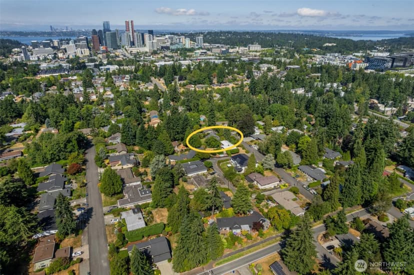 Property photo for 12617 Ne 5th Street, Bellevue photo 31