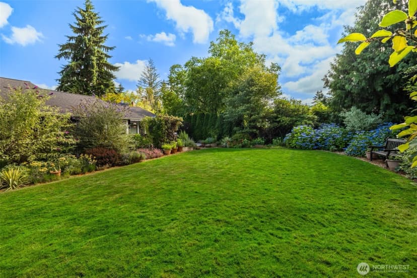Property photo for 12617 Ne 5th Street, Bellevue photo 9