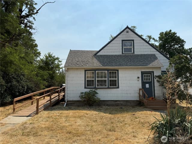 Property photo for 115 W 2nd Street, Waitsburg photo 2