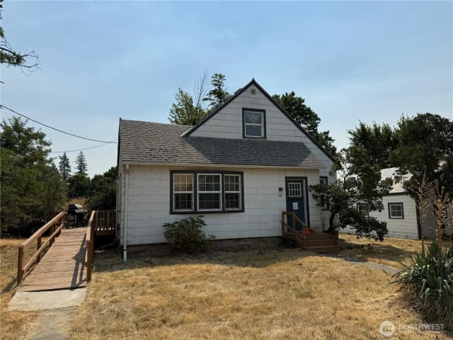 Property photo for 115 W 2nd Street, Waitsburg