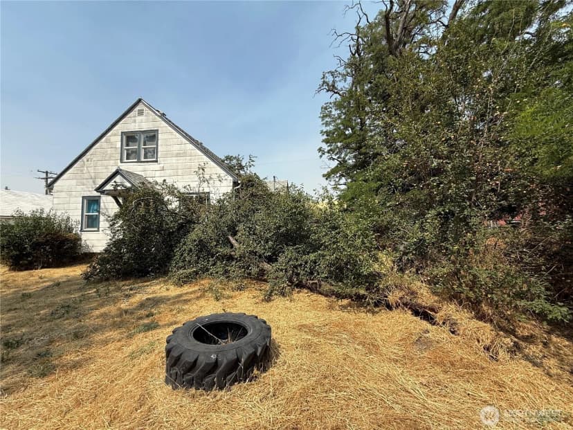 Property photo for 115 W 2nd Street, Waitsburg photo 14