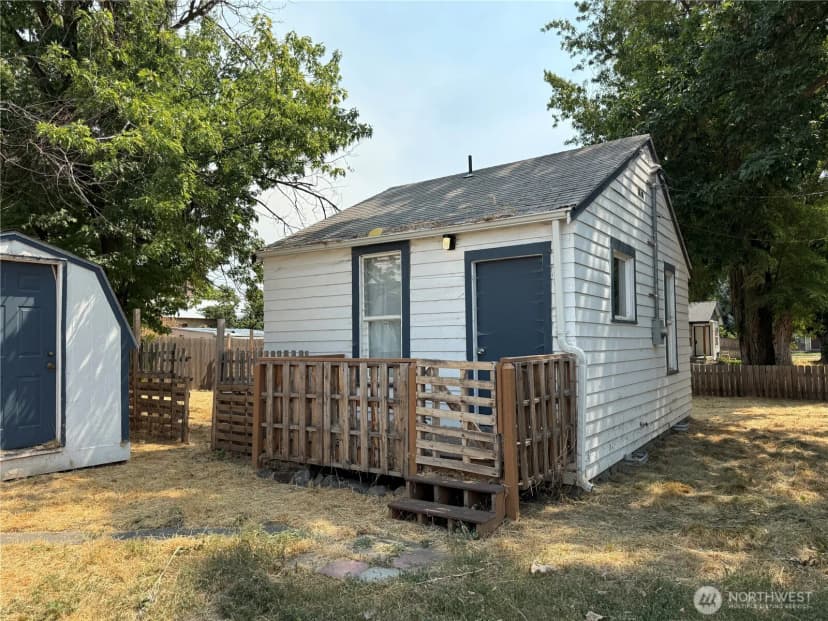 Property photo for 115 W 2nd Street, Waitsburg photo 9