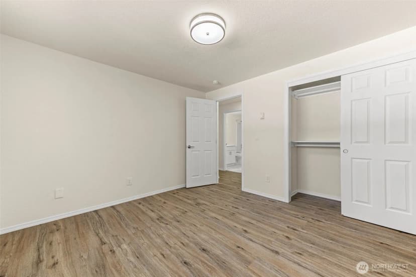 Property photo for 4706 124th Avenue Ct E, Edgewood photo 8